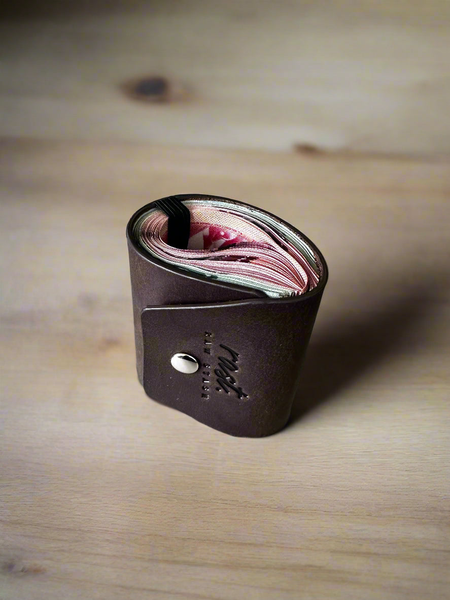 dark brown cash leather wallet